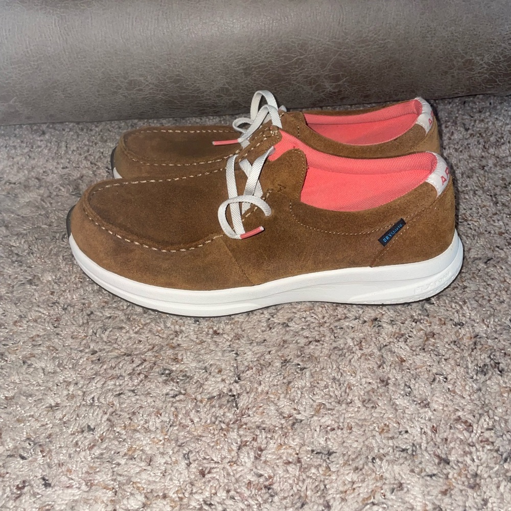 ARIAT DRYSHIELD Women's Slip-On Buckeye Loafers Suede Weathered Honey US 8.5B - Picture 3 of 5
